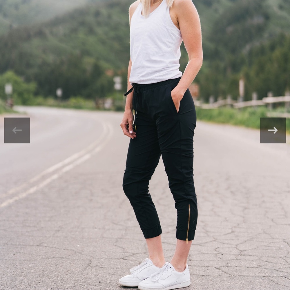 Zyia Black Everywhere Zipper Jogger